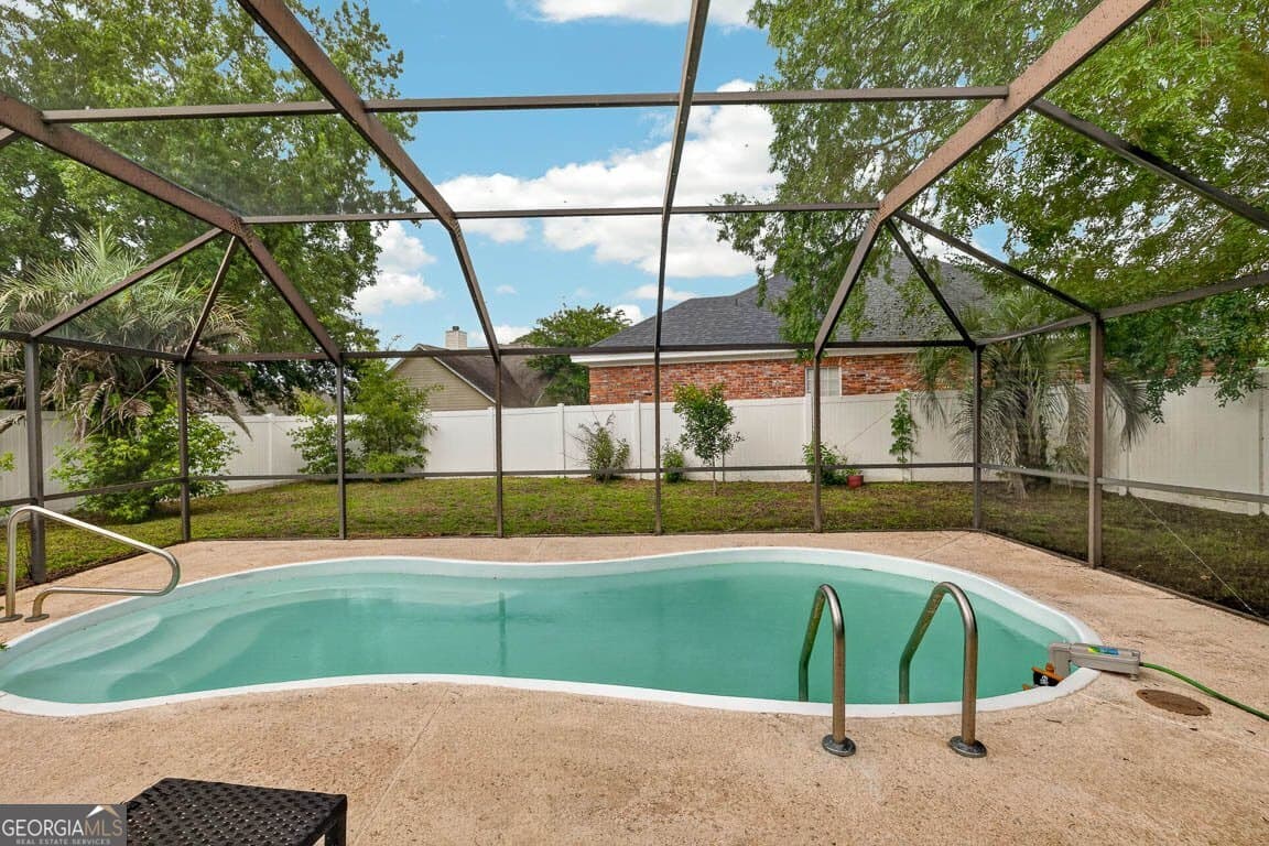 3 bedroom, 2 bathroom, 1,604 sq ft single family residence for sale at 200 Eagle Boulevard, Kingsland, GA 31548 — photo 2
