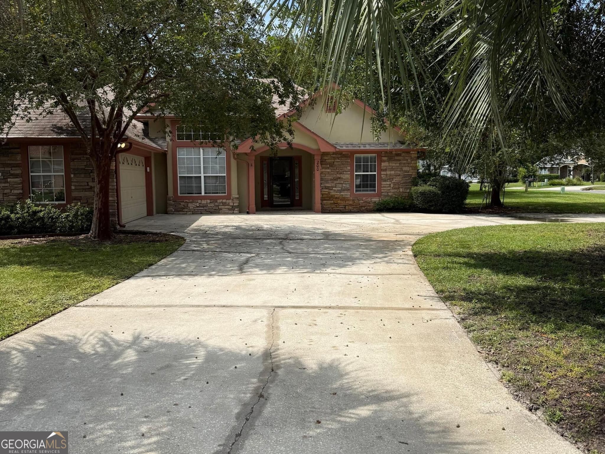 3 bedroom, 2 bathroom, 1,604 sq ft single family residence for sale at 200 Eagle Boulevard, Kingsland, GA 31548