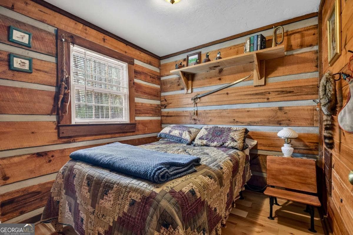 2 bedroom, 1 bathroom, 965 sq ft cabin,single family residence for sale at 373 Wib Kendall Road, Blue Ridge, GA 30513 — photo 7