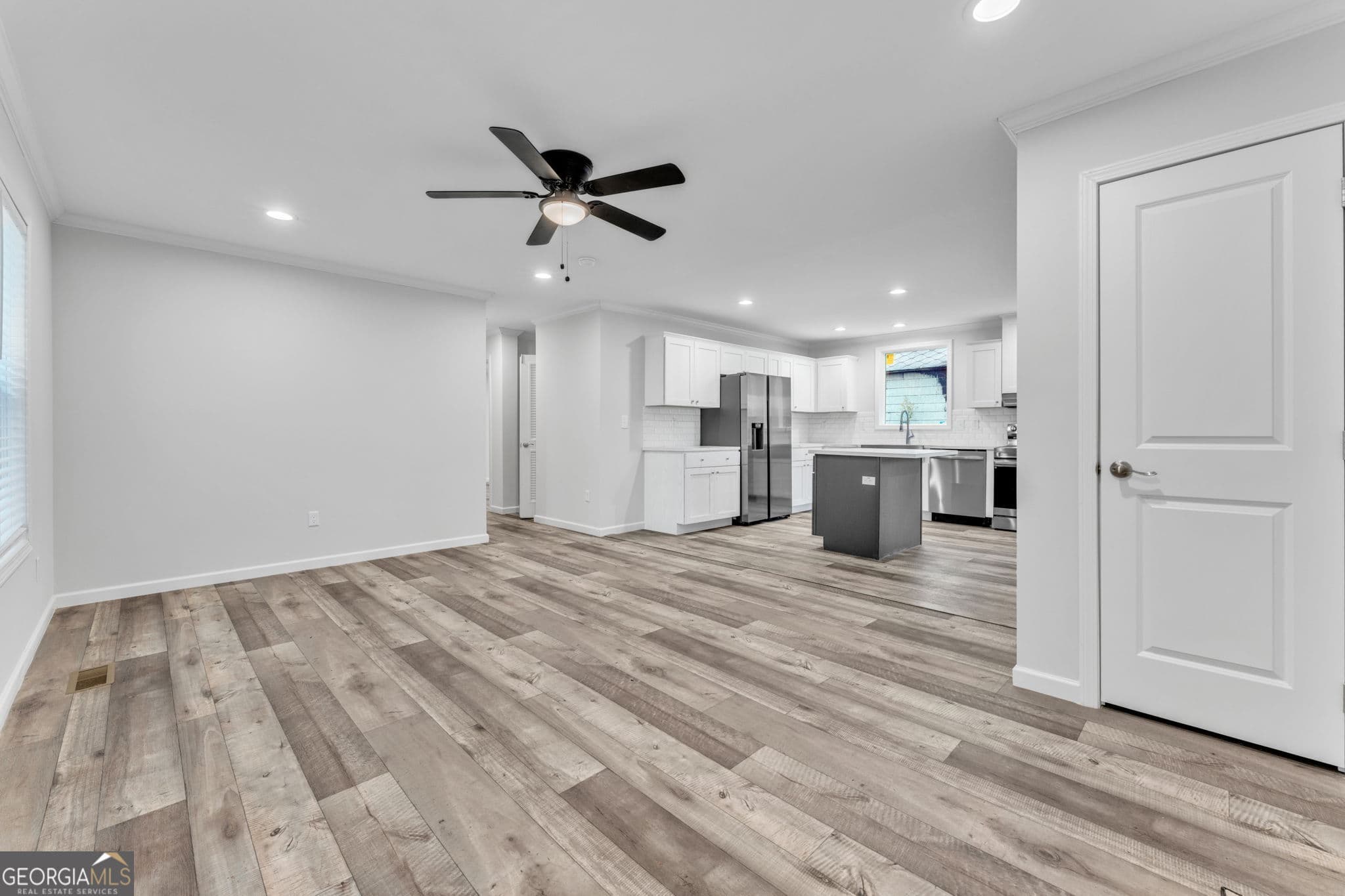 3 bedroom, 2 bathroom, 1,330 sq ft single family residence for sale at 1104 E Front Street, Iva, SC 29655 — photo 4