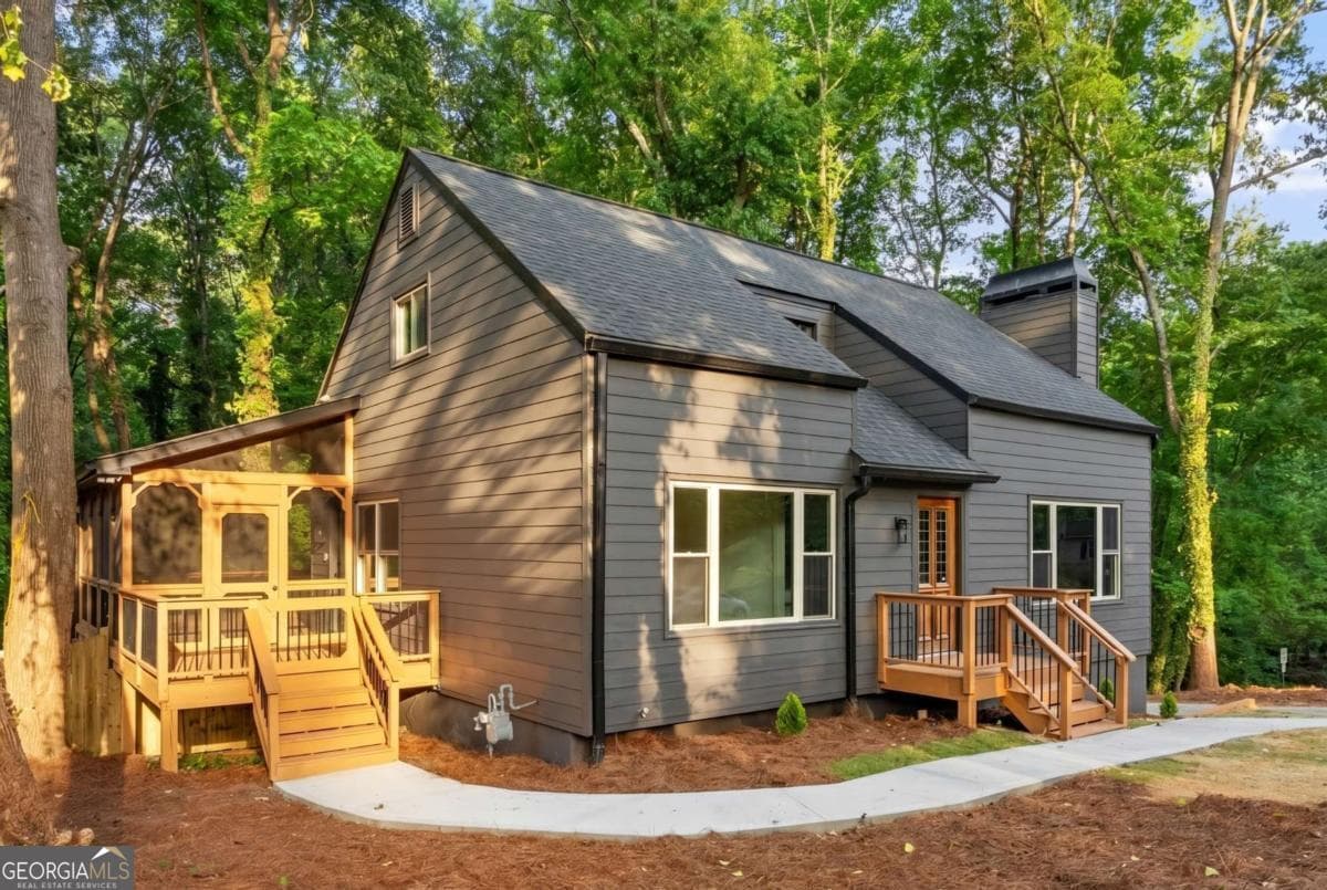 4 bedroom, 4.5 bathroom, 2,257 sq ft single family residence sold at 3184 Creek Drive, Marietta, GA 30062