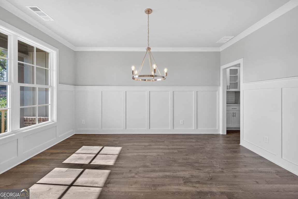 5 bedroom, 4.5 bathroom, 3,213 sq ft single family residence for sale at 8845 jot em down Road, Gainesville, GA 30506 — photo 7