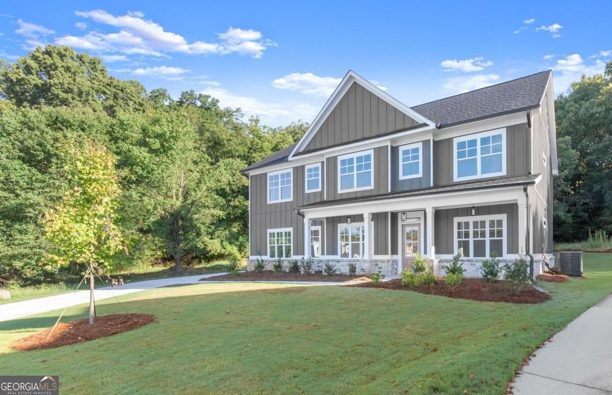 5 bedroom, 3 bathroom, 2,983 sq ft single family residence for sale at 4306 Brookhaven Drive, Covington, GA 30014 — photo 3