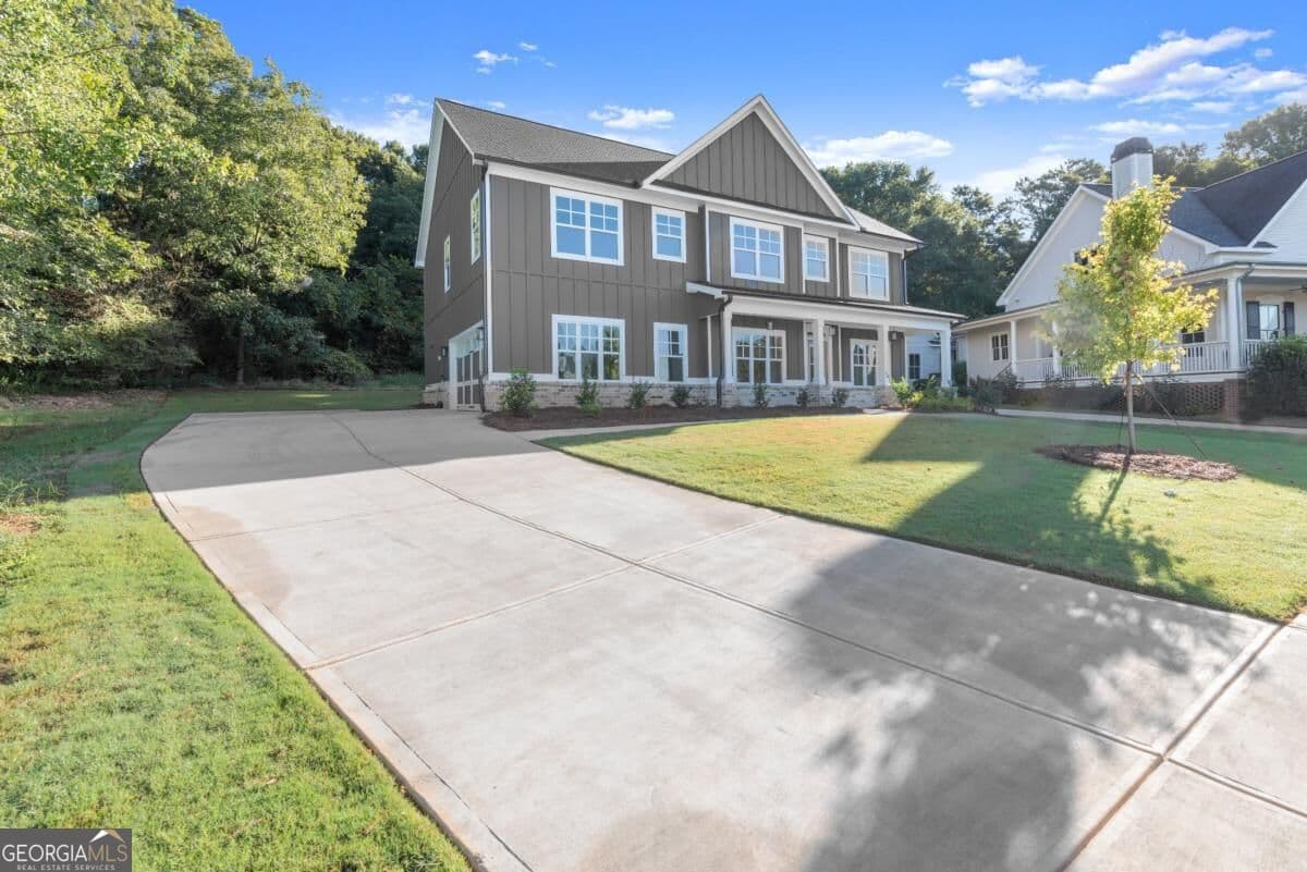 5 bedroom, 3 bathroom, 2,983 sq ft single family residence for sale at 4306 Brookhaven Drive, Covington, GA 30014 — photo 5