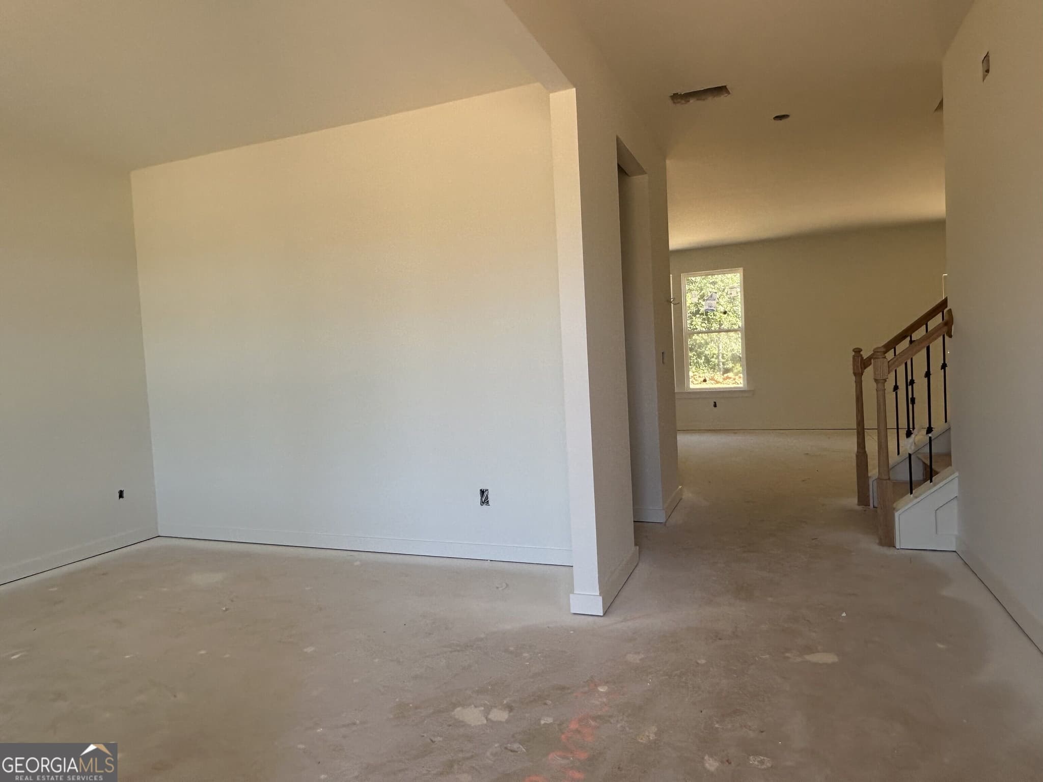 4 bedroom, 2.5 bathroom, 2,340 sq ft single family residence for sale at 200 Ruby Robin Road, Jefferson, GA 30549 — photo 2