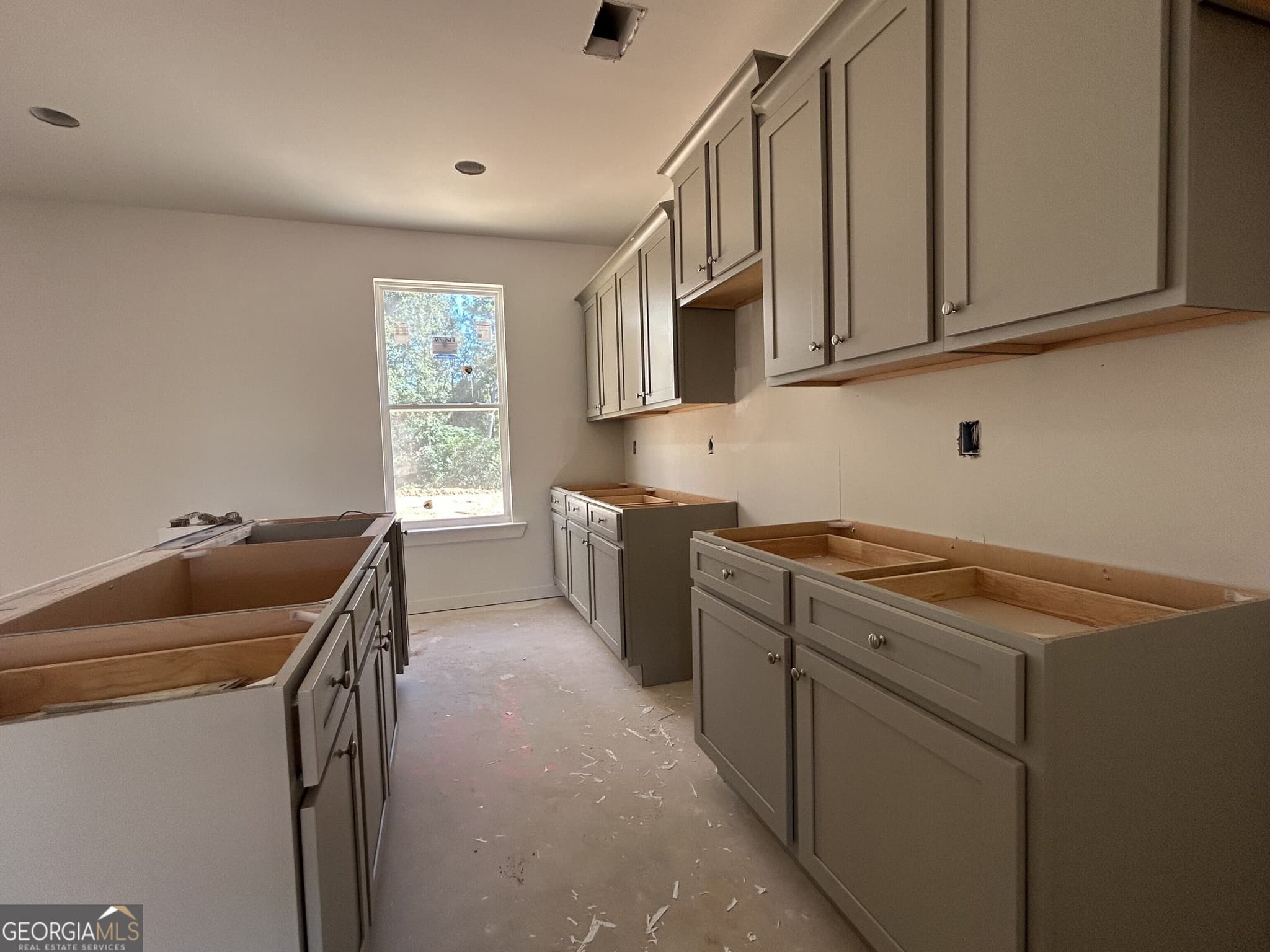 4 bedroom, 2.5 bathroom, 2,340 sq ft single family residence for sale at 200 Ruby Robin Road, Jefferson, GA 30549 — photo 7