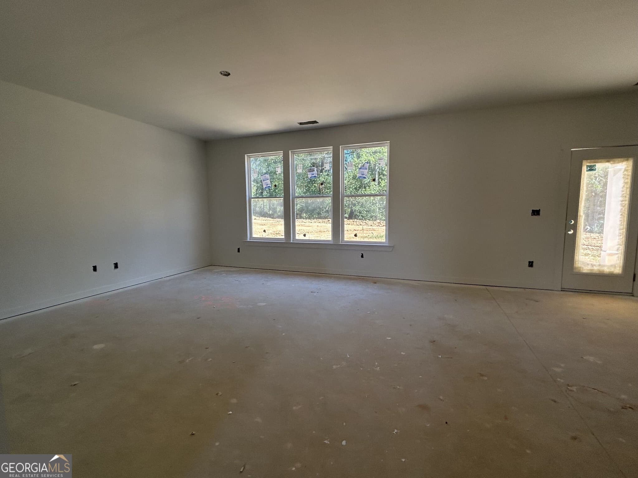 4 bedroom, 2.5 bathroom, 2,340 sq ft single family residence for sale at 200 Ruby Robin Road, Jefferson, GA 30549 — photo 4