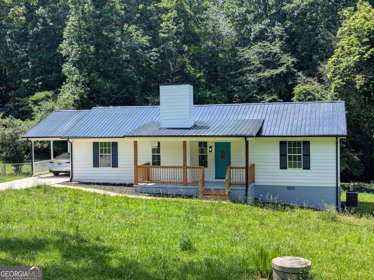 3 bedroom, 2 bathroom, 1,344 sq ft single family residence for sale at 5019 Bird Road, Gainesville, GA 30506