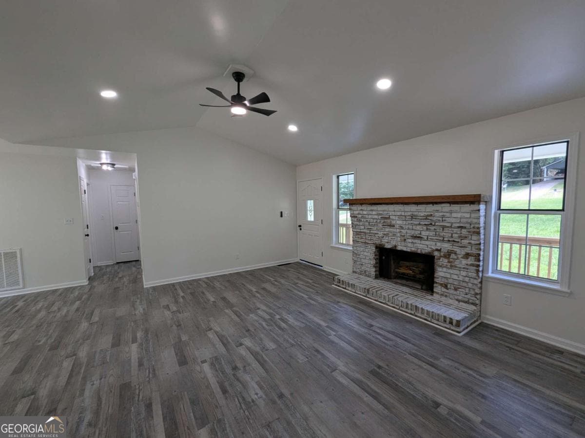 3 bedroom, 2 bathroom, 1,344 sq ft single family residence for sale at 5019 Bird Road, Gainesville, GA 30506 — photo 5