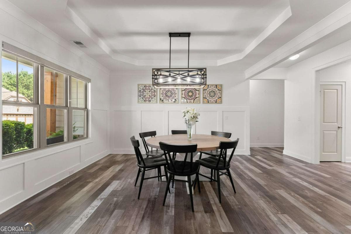 4 bedroom, 3.5 bathroom, 2,889 sq ft single family residence for sale at 31 Lake Sydney Drive, Dawsonville, GA 30534 — photo 5