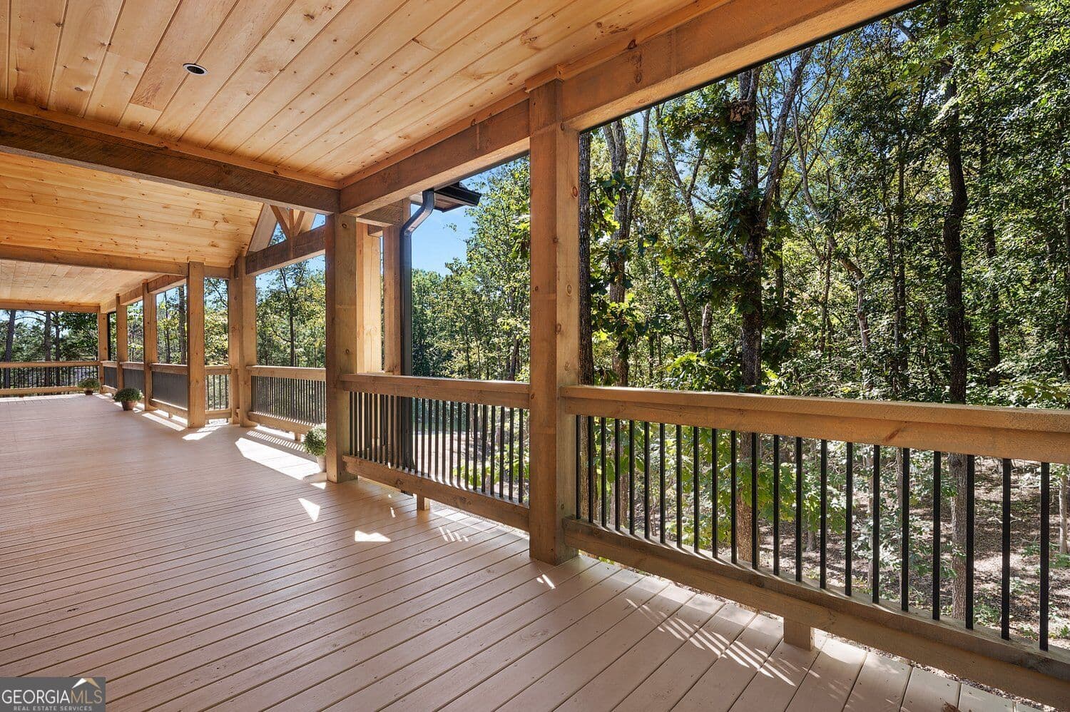 4 bedroom, 4.5 bathroom, 2,895 sq ft cabin,single family residence for sale at 762 Town Creek Road, Talking Rock, GA 30175 — photo 3