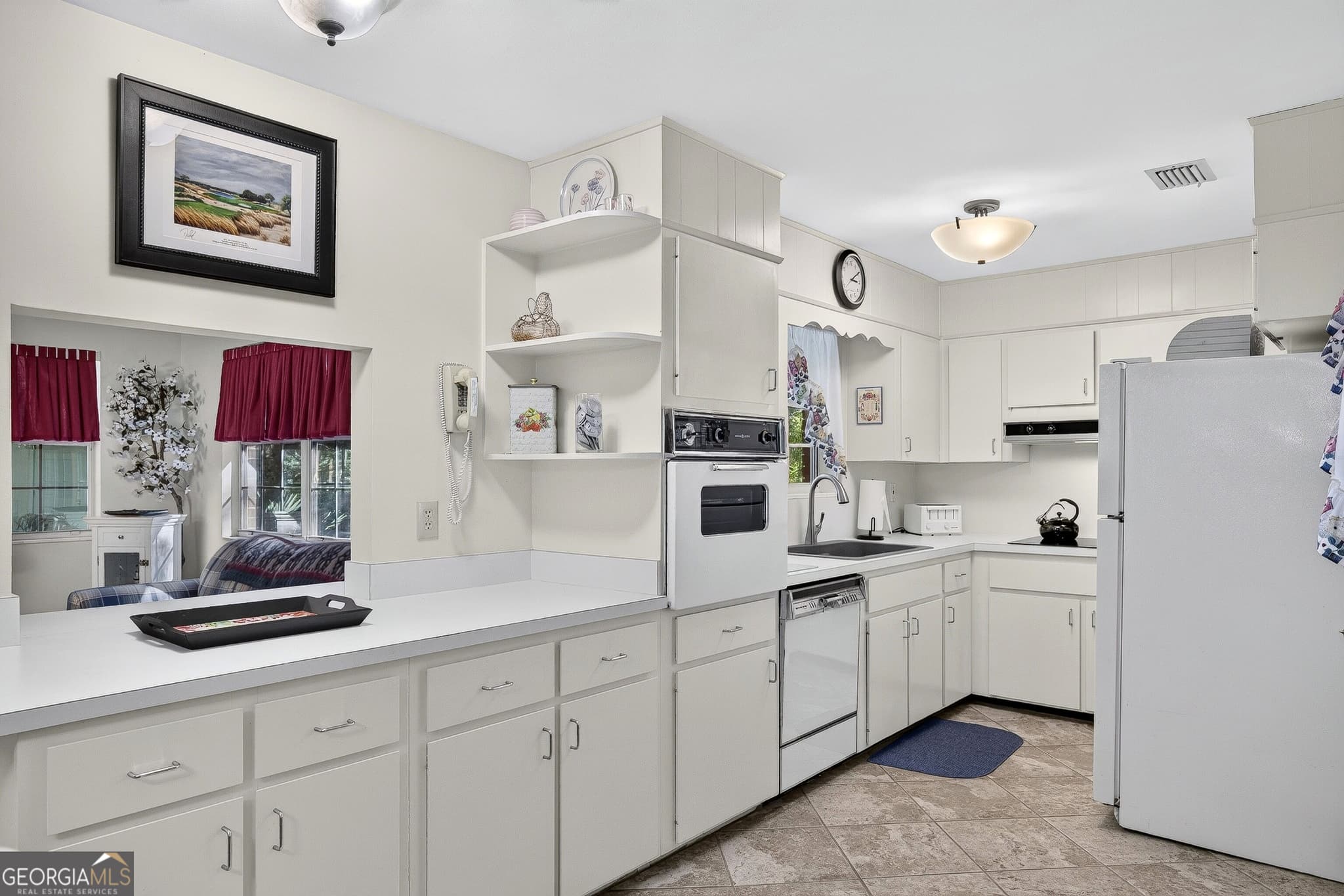 3 bedroom, 2 bathroom, 1,641 sq ft single family residence for sale at 29 Ogden Street, Jekyll Island, GA 31527 — photo 7