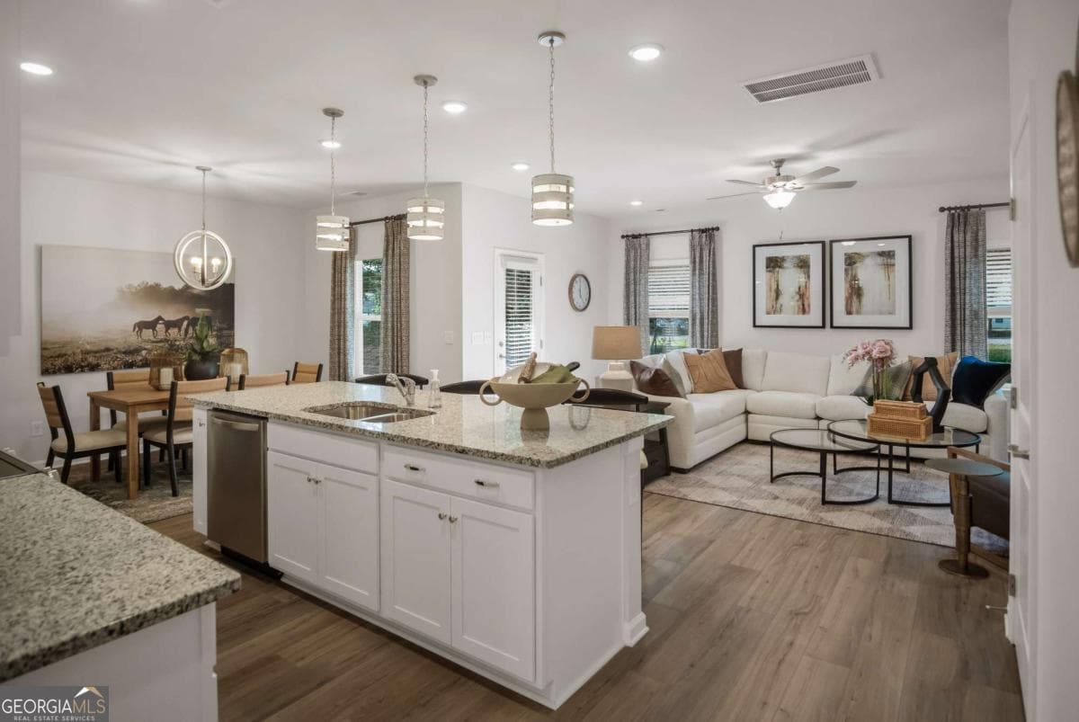 3 bedroom, 2.5 bathroom, 1,933 sq ft single family residence for sale at 1217 Stonebridge Circle LOT 83, Macon, GA 31211 — photo 3