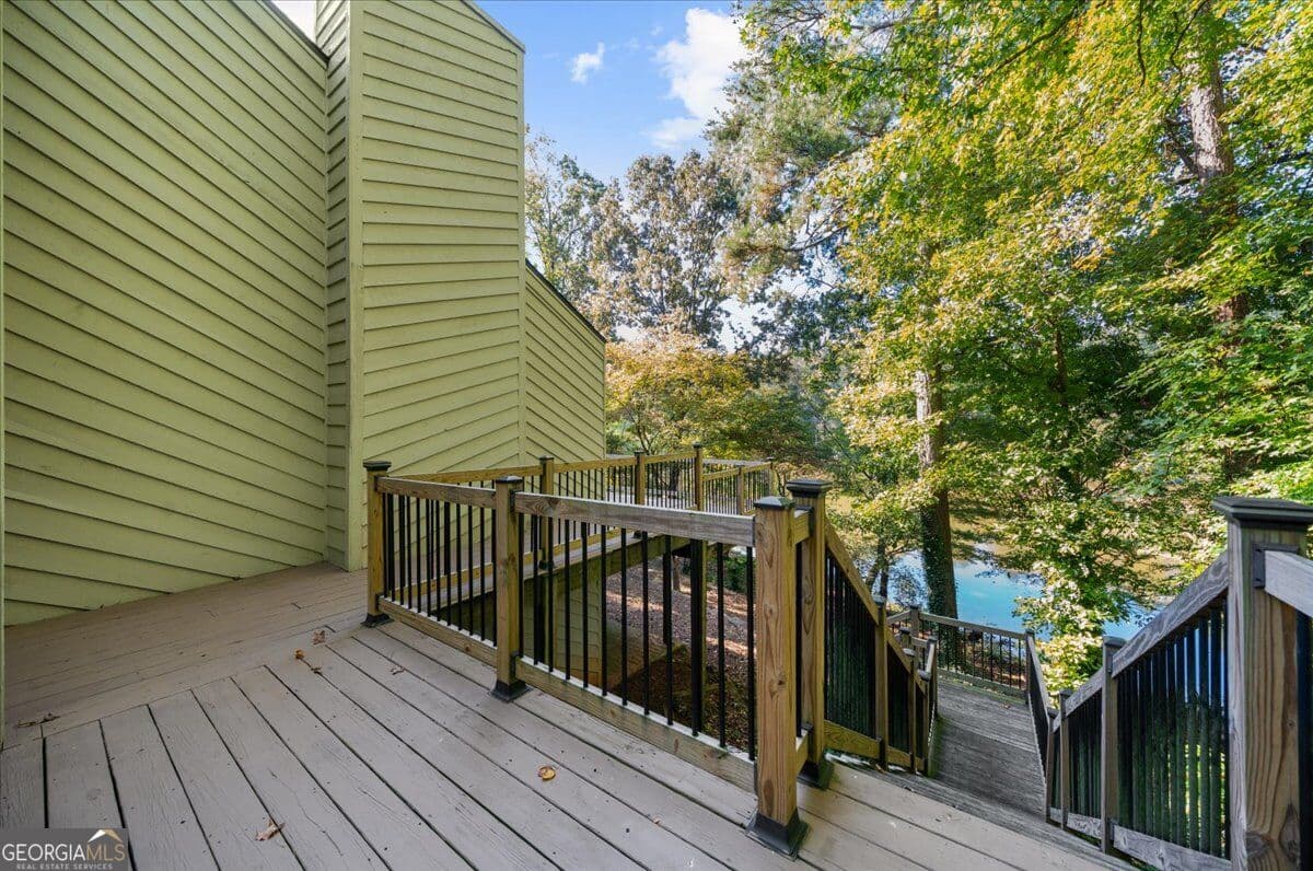 3 bedroom, 2.5 bathroom, 2,290 sq ft single family residence for sale at 3296 Leeds Way, Duluth, GA 30096 — photo 5