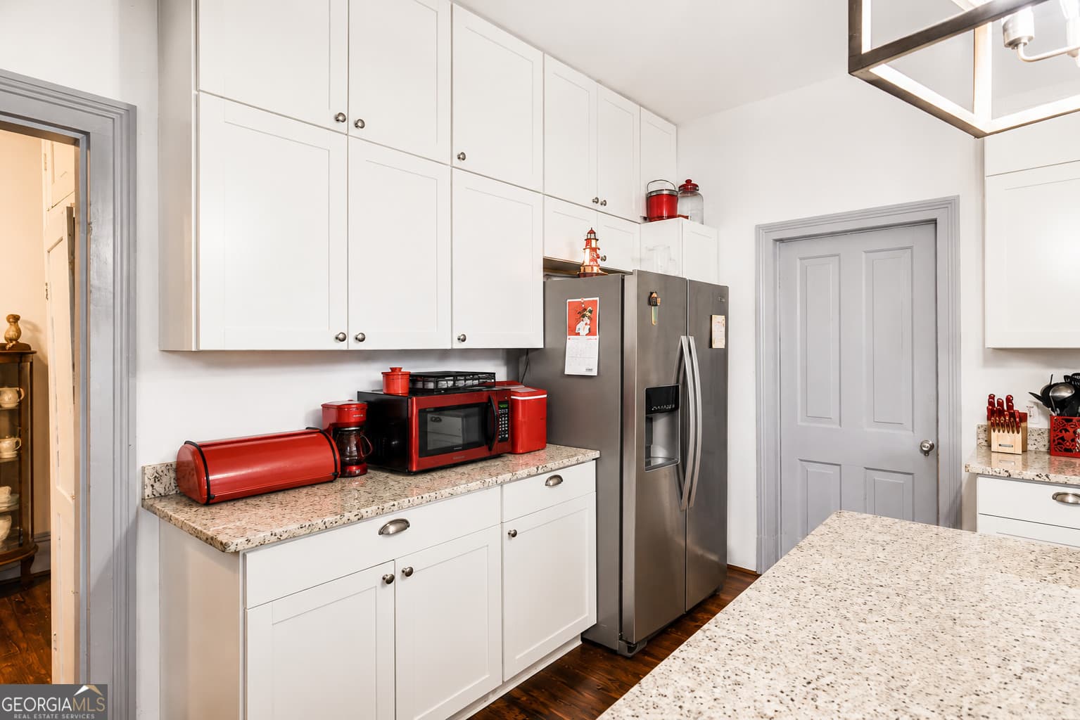 3 bedroom, 2.5 bathroom, 1,932 sq ft single family residence for sale at 169 W Dykes Street, Cochran, GA 31014 — photo 6