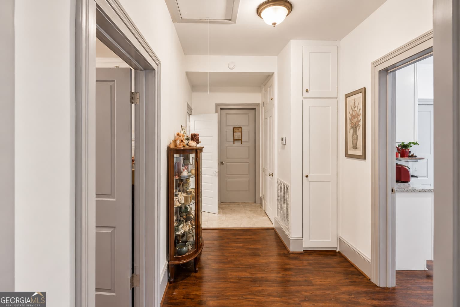 3 bedroom, 2.5 bathroom, 1,932 sq ft single family residence for sale at 169 W Dykes Street, Cochran, GA 31014 — photo 5