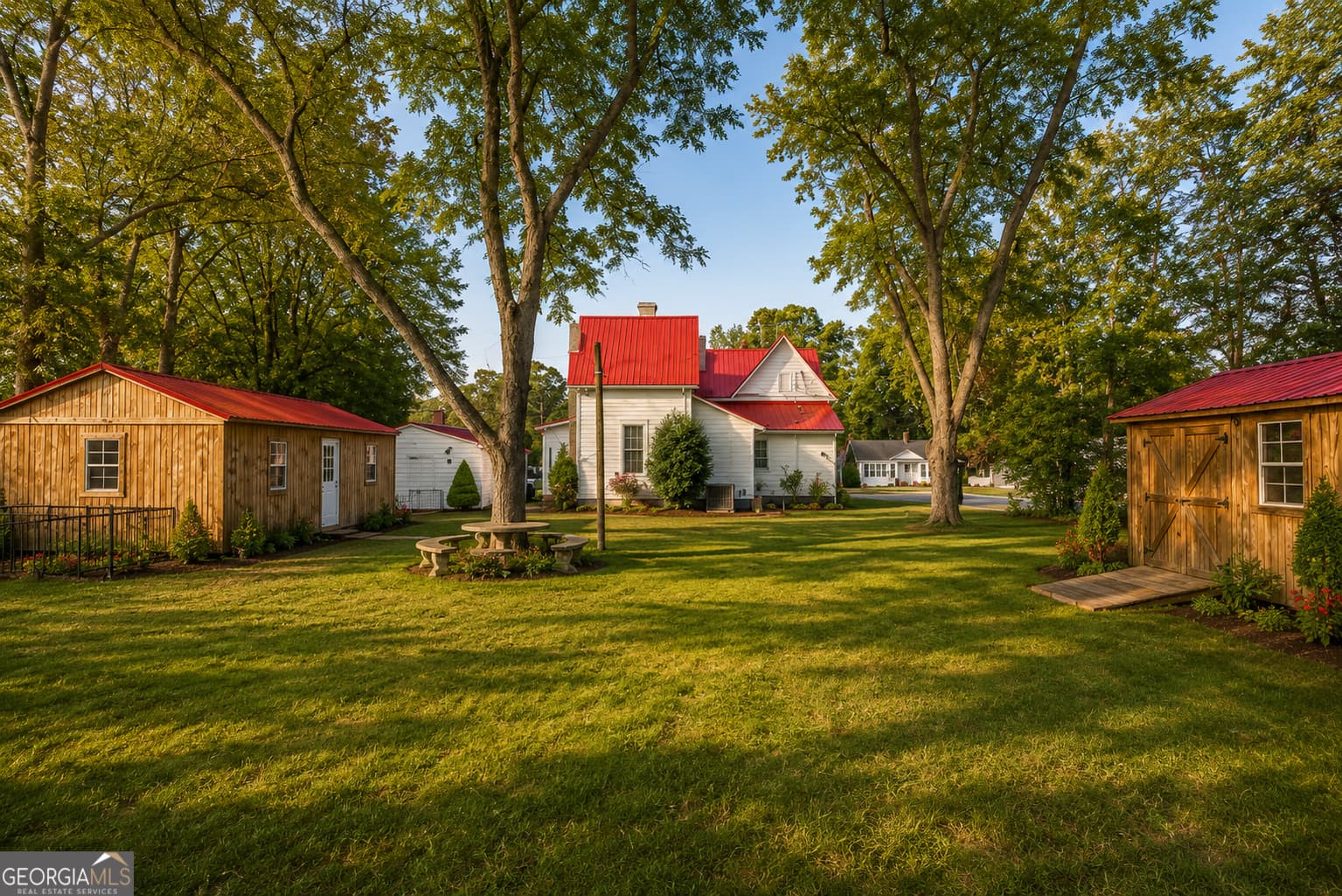 3 bedroom, 2.5 bathroom, 1,932 sq ft single family residence for sale at 169 W Dykes Street, Cochran, GA 31014 — photo 9