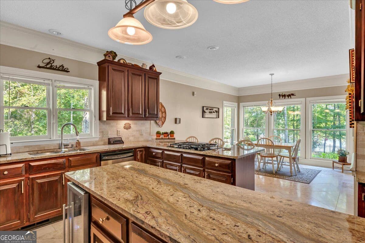 4 bedroom, 3.5 bathroom, 3,371 sq ft single family residence for sale at 149 Island View Drive, Lizella, GA 31052 — photo 8