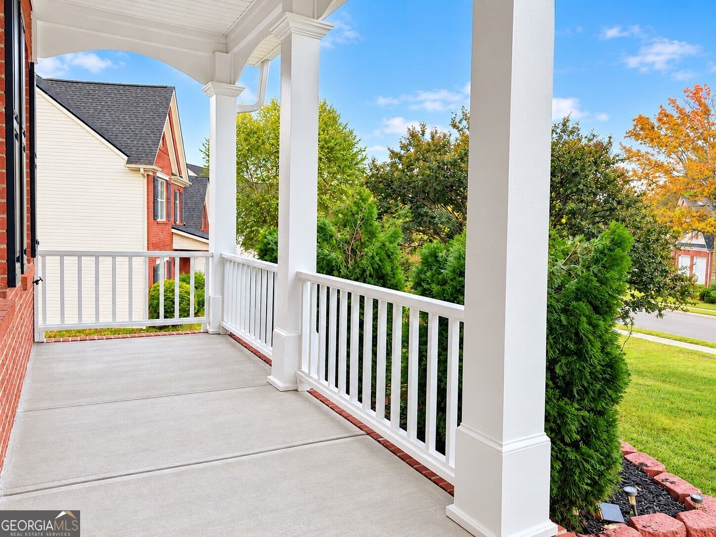 5 bedroom, 3.5 bathroom single family residence for sale at 4461 Plantation Mill Trail, Buford, GA 30519 — photo 4