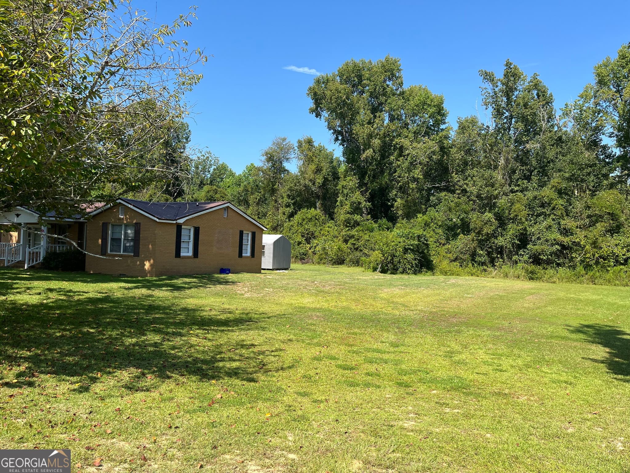 2 bedroom, 1 bathroom, 968 sq ft single family residence for sale at 114 Larsen, East Dublin, GA 31027 — photo 3