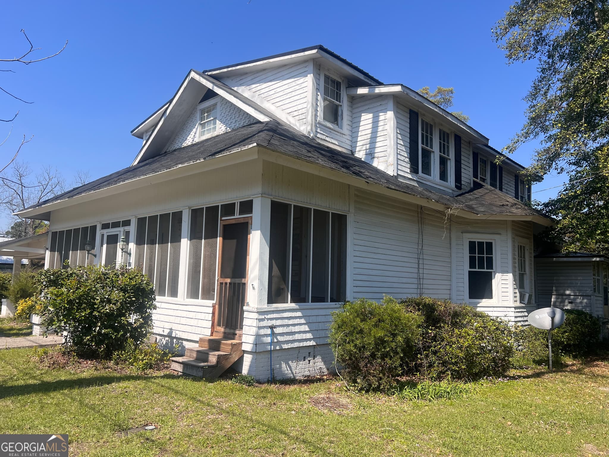 7 bedroom, 2 bathroom, 3,640 sq ft single family residence for sale at 215 Bethel Street, Eastman, GA 31023 — photo 5
