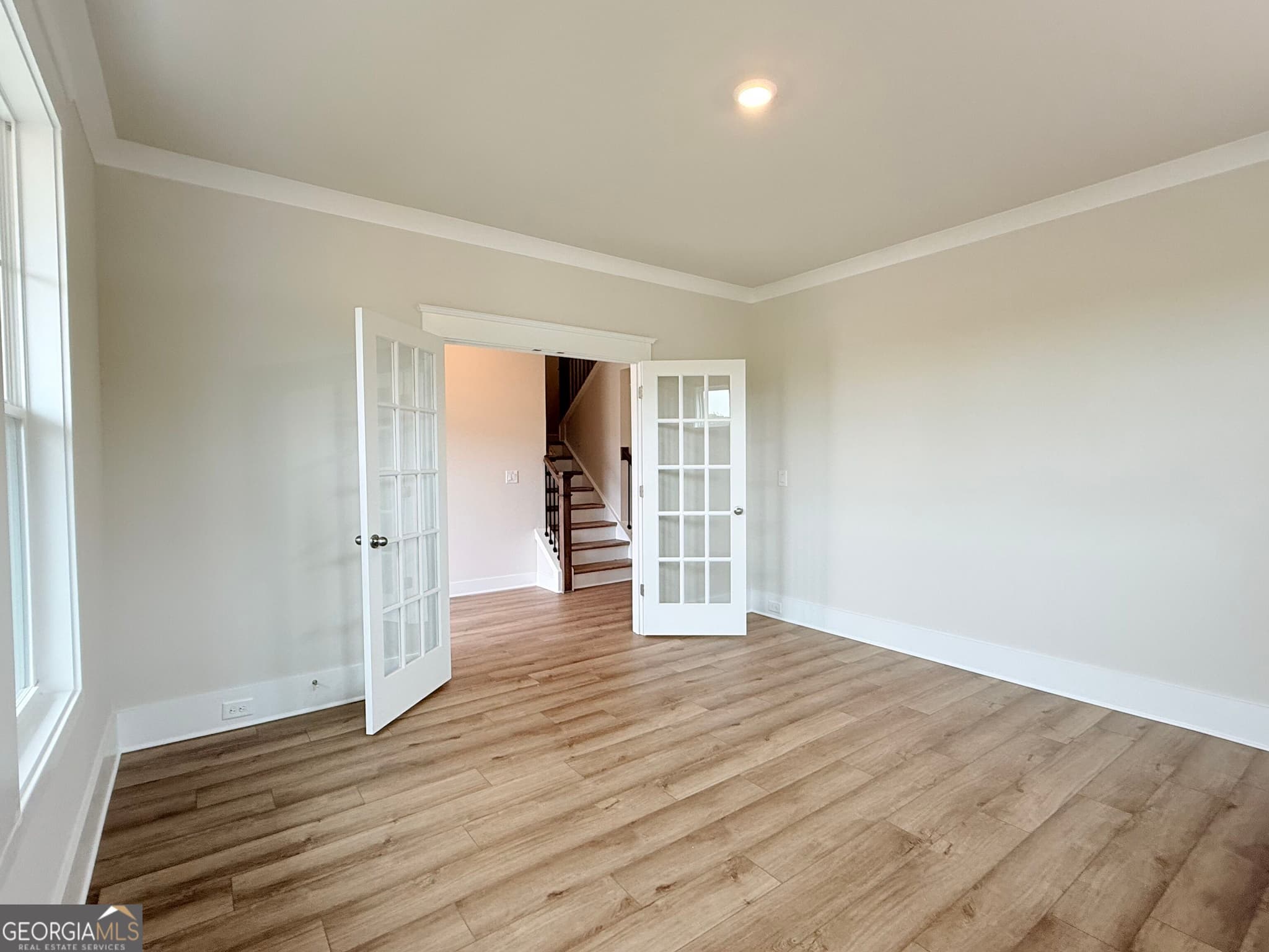 5 bedroom, 4 bathroom, 3,145 sq ft single family residence for sale at 5543 Tullis Drive, Gainesville, GA 30507 — photo 7