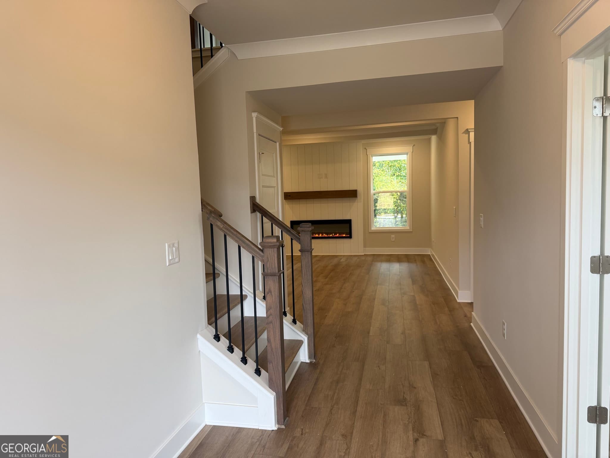 5 bedroom, 4 bathroom, 3,145 sq ft single family residence for sale at 5543 Tullis Drive, Gainesville, GA 30507 — photo 4
