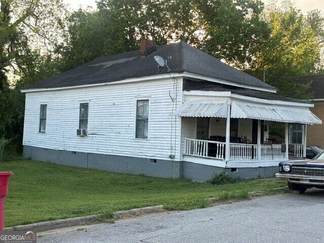 3 bedroom, 1 bathroom, 1,152 sq ft single family residence for sale at 1479 4th Avenue, Macon, GA 31201 — photo 1 of 7