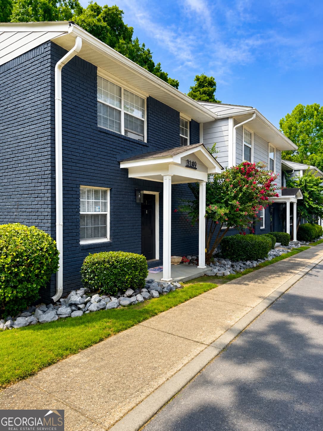 2 bedroom, 1.5 bathroom, 1,134 sq ft townhouse for sale at 3149 Buford Highway, Brookhaven, GA 30329 — photo 2