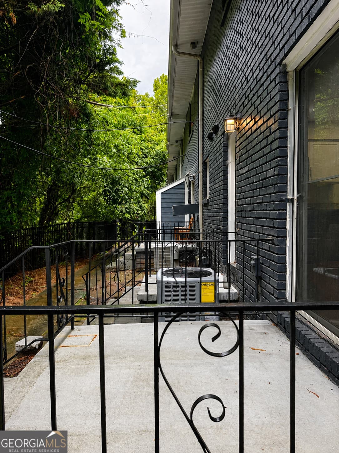 2 bedroom, 1.5 bathroom, 1,134 sq ft townhouse for sale at 3149 Buford Highway, Brookhaven, GA 30329 — photo 5