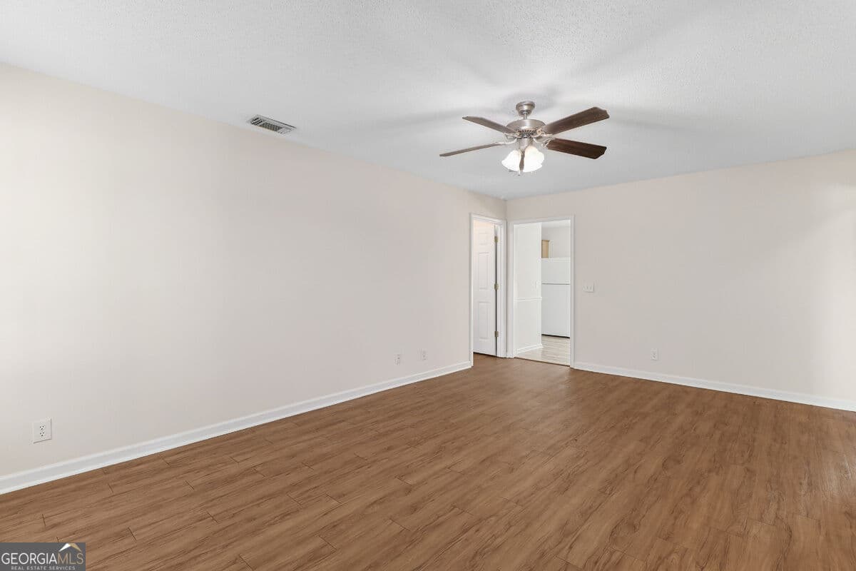3 bedroom, 3 bathroom, 1,240 sq ft single family residence under contract at 1612 Rebekah Road, Statesboro, GA 30458 — photo 6