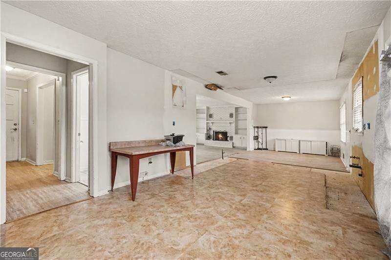4 bedroom, 3.5 bathroom single family residence for sale at 4238 Rocky Ledge Way, Snellville, GA 30039 — photo 7