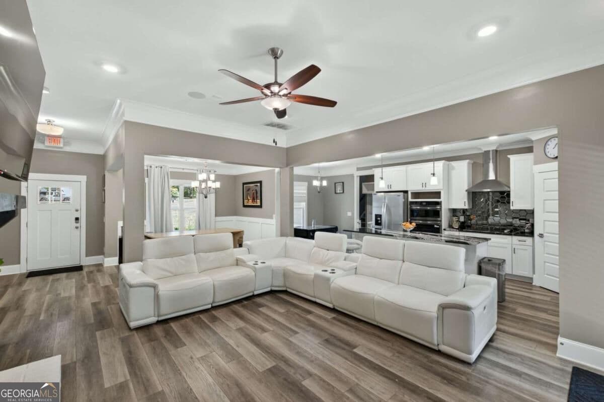 4 bedroom, 3 bathroom, 2,272 sq ft single family residence for rent at 1940 Old Jackson Road, Locust Grove, GA 30248 for $3,595 a month — photo 9