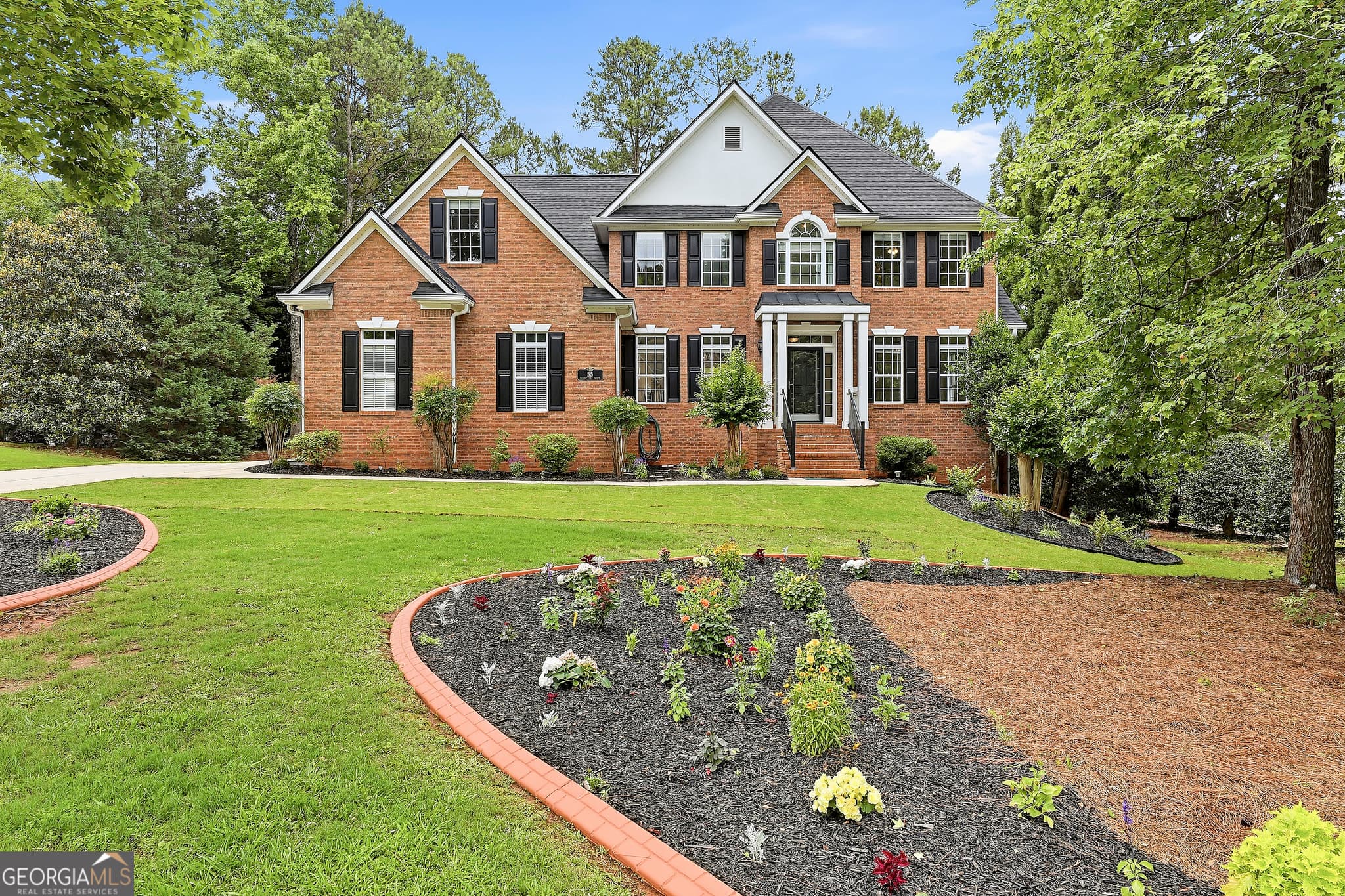 5 bedroom, 4.5 bathroom, 3,523 sq ft single family residence sold at 55 Tillinghast Trace, Newnan, GA 30265