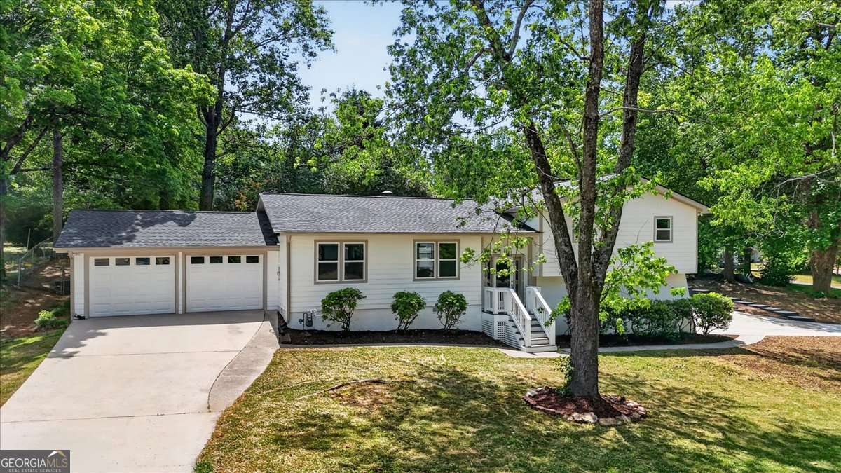 4 bedroom, 3 bathroom, 2,311 sq ft single family residence sold at 3070 Susan Court, Marietta, GA 30066