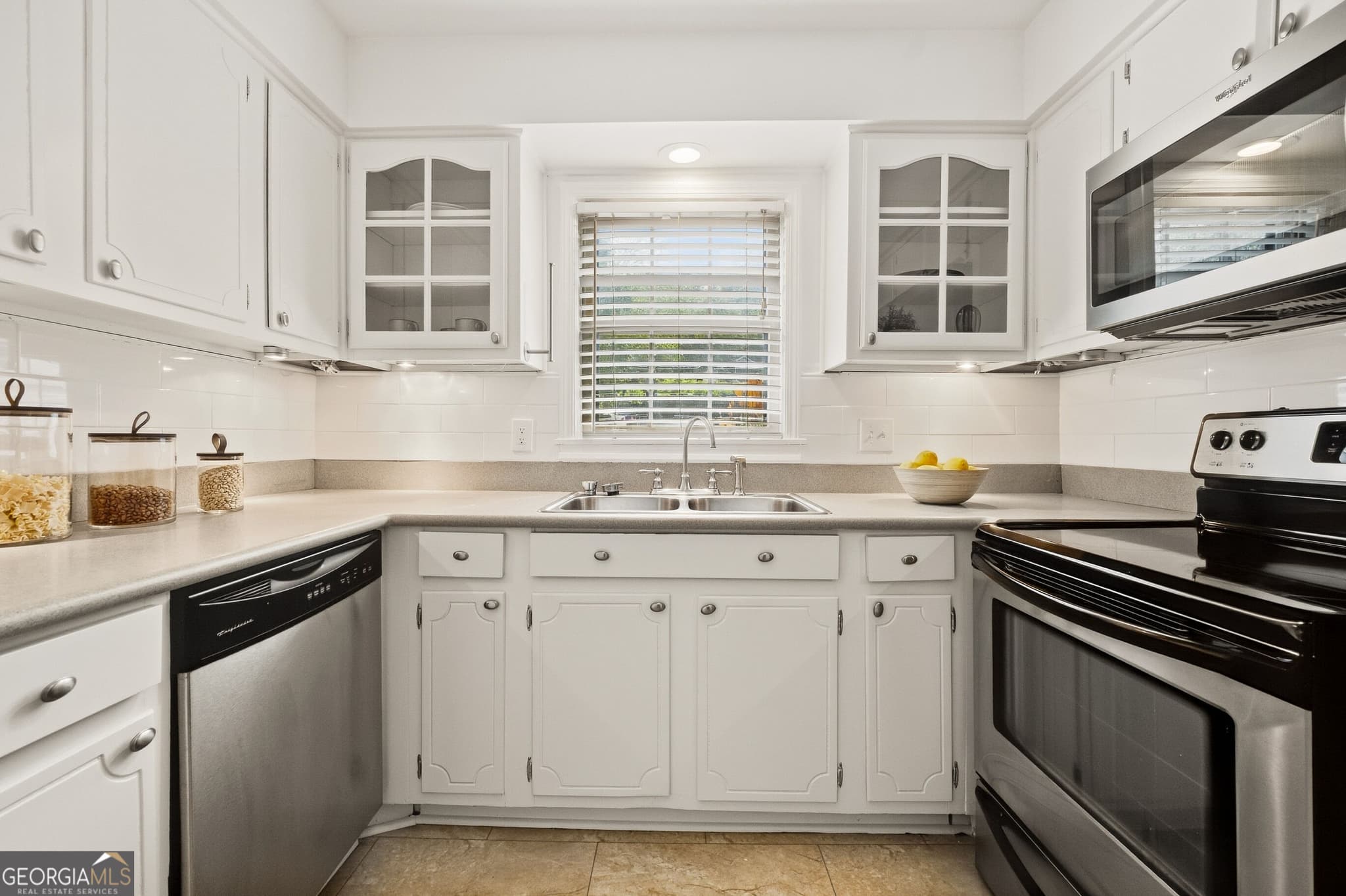 2 bedroom, 2 bathroom, 1,127 sq ft condominium for sale at 73 Montre Square, Atlanta, GA 30327 — photo 10