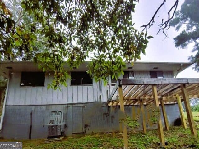 3 bedroom, 1.5 bathroom, 1,152 sq ft single family residence for sale at 315 Lavista Drive, Blue Ridge, GA 30513 — photo 2