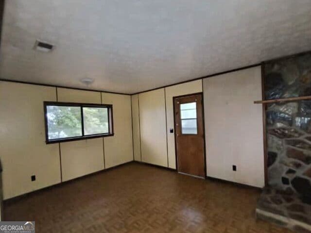 3 bedroom, 1.5 bathroom, 1,152 sq ft single family residence for sale at 315 Lavista Drive, Blue Ridge, GA 30513 — photo 3