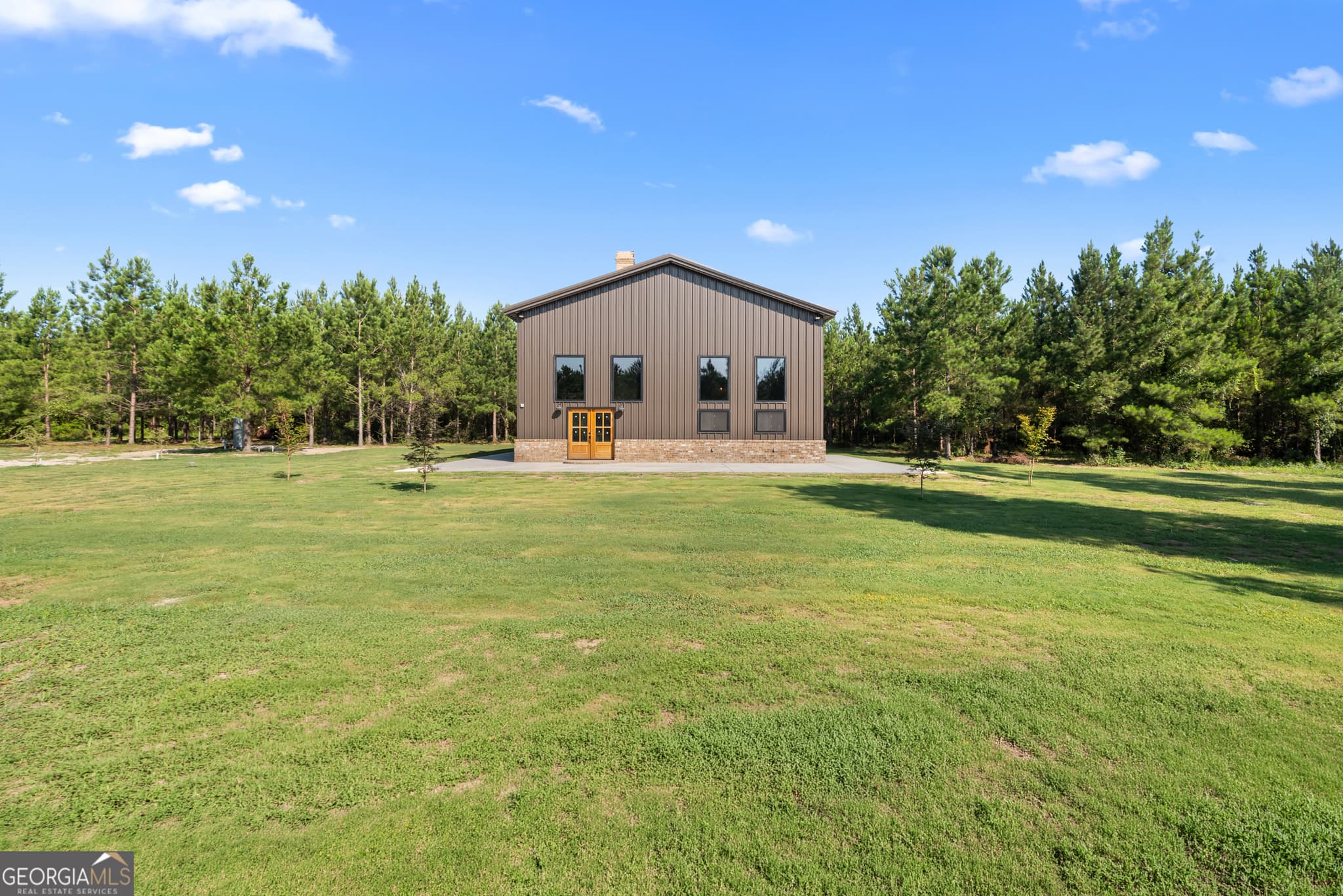 6 bedroom, 3.5 bathroom, 4,320 sq ft single family residence for sale at 3875 Poor Robin Road, Sylvania, GA 30467 — photo 3