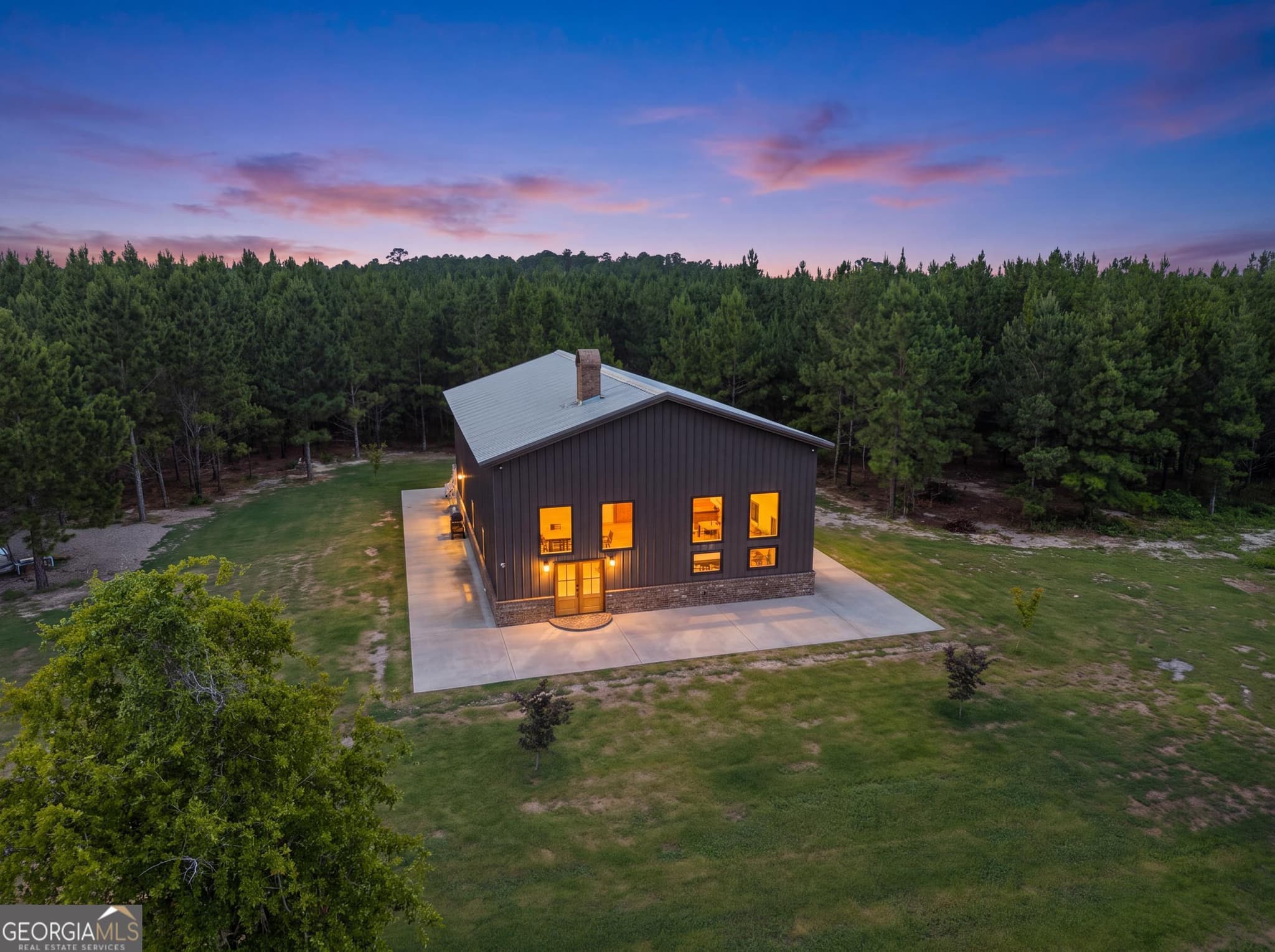 6 bedroom, 3.5 bathroom, 4,320 sq ft single family residence for sale at 3875 Poor Robin Road, Sylvania, GA 30467