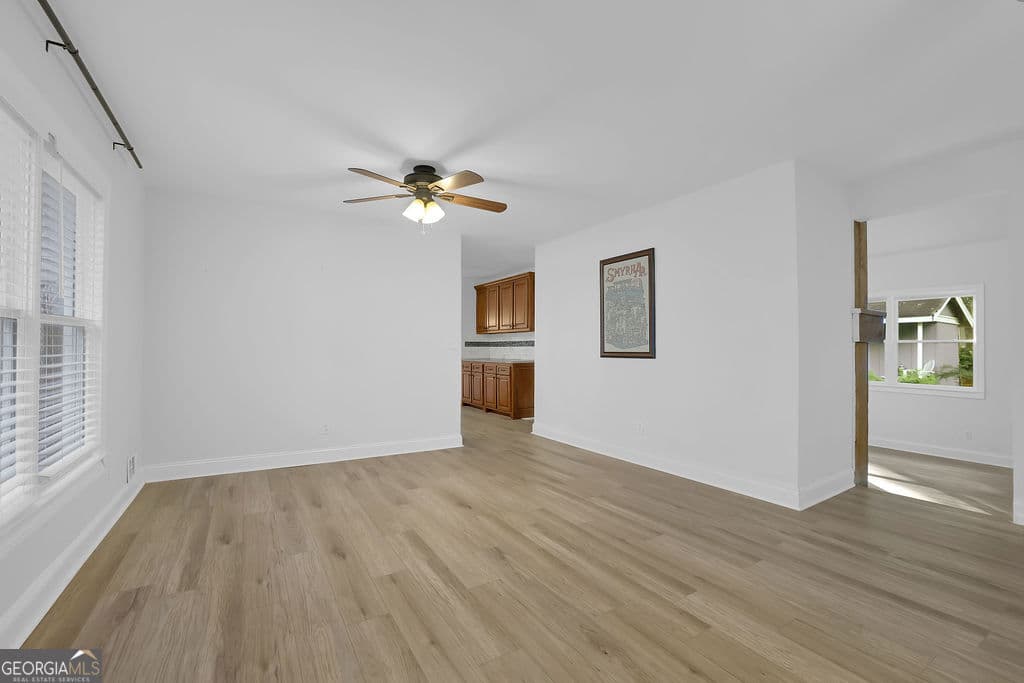 3 bedroom, 2.5 bathroom, 2,067 sq ft single family residence for sale at 1980 Westwood Circle, Smyrna, GA 30080 — photo 8