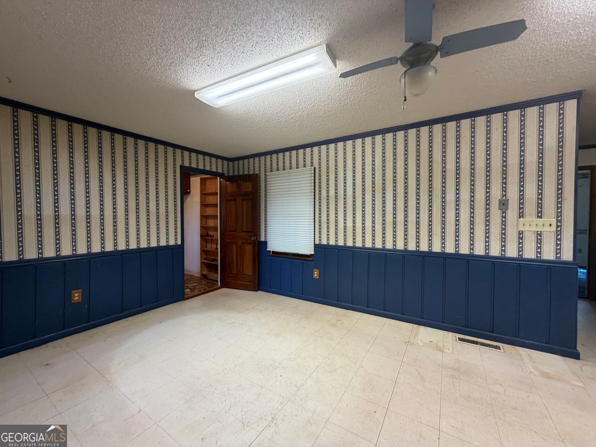 4 bedroom, 3 bathroom, 2,830 sq ft single family residence under contract at 511 Brookdale Drive, Dublin, GA 31021 — photo 7