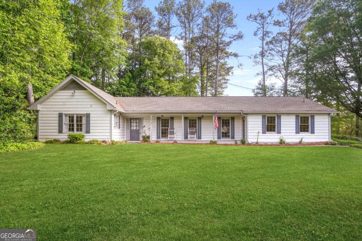 3 bedroom, 2 bathroom, 1,962 sq ft single family residence sold at 3917 Plantation Drive, Marietta, GA 30062