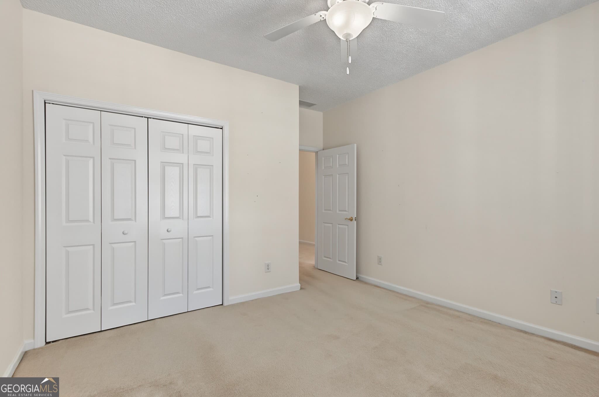 2 bedroom, 2 bathroom, 1,562 sq ft single family residence for sale at 13 Hampshire Lane, Newnan, GA 30265 — photo 6
