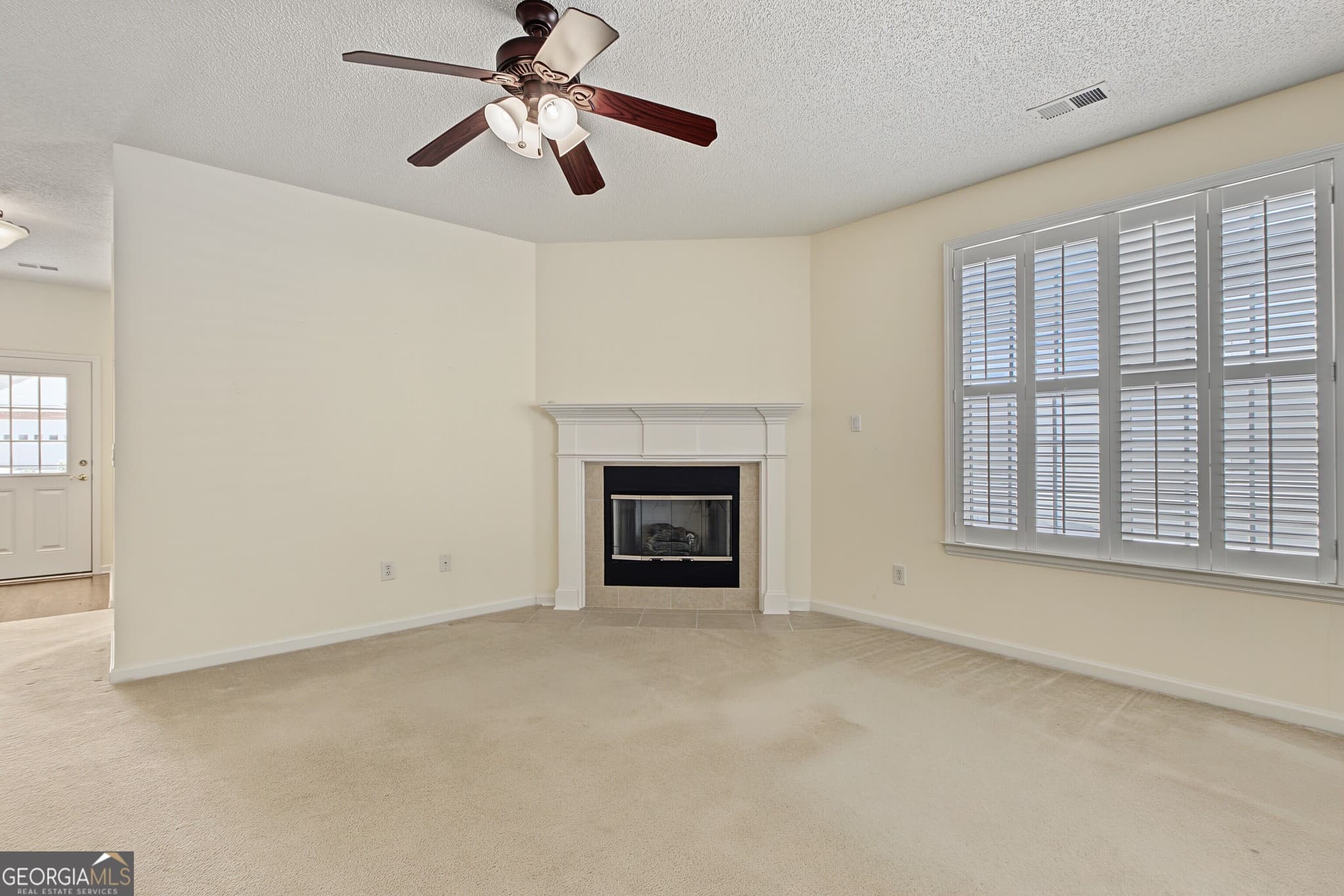 2 bedroom, 2 bathroom, 1,562 sq ft single family residence for sale at 13 Hampshire Lane, Newnan, GA 30265 — photo 9