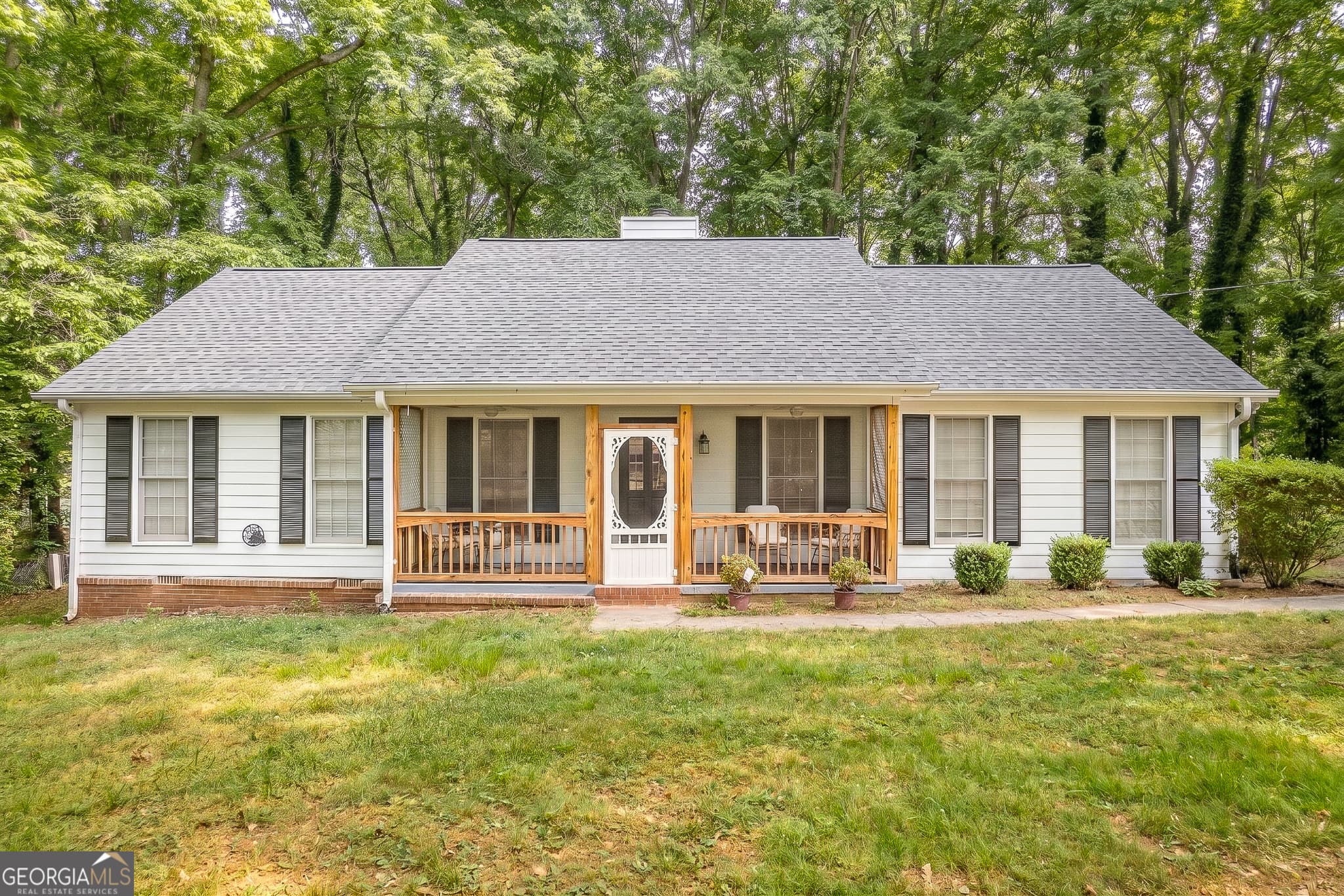 3 bedroom, 2 bathroom, 1,725 sq ft single family residence sold at 90 Hoglen Drive, Covington, GA 30016