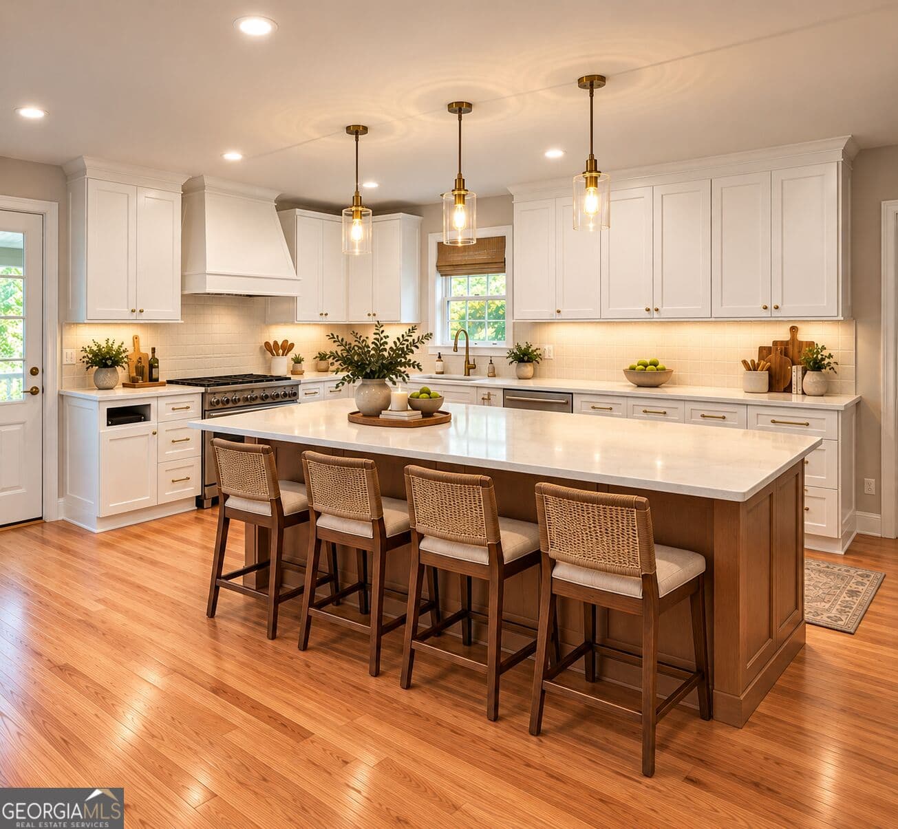 5 bedroom, 4 bathroom, 4,226 sq ft single family residence for sale at 360 Glenwood Drive, Athens, GA 30606 — photo 5