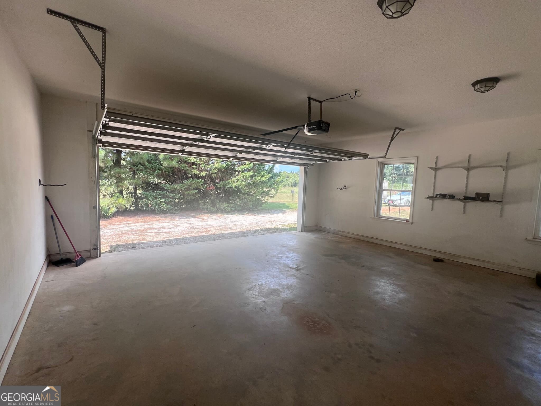 4 bedroom, 2 bathroom, 1,983 sq ft single family residence for rent at 135 Hunt Road, Martin, GA 30557 for $2,150 a month — photo 6