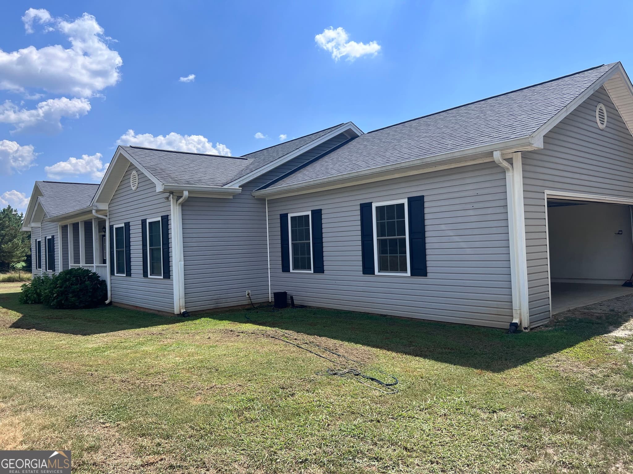 4 bedroom, 2 bathroom, 1,983 sq ft single family residence for rent at 135 Hunt Road, Martin, GA 30557 for $2,150 a month — photo 5