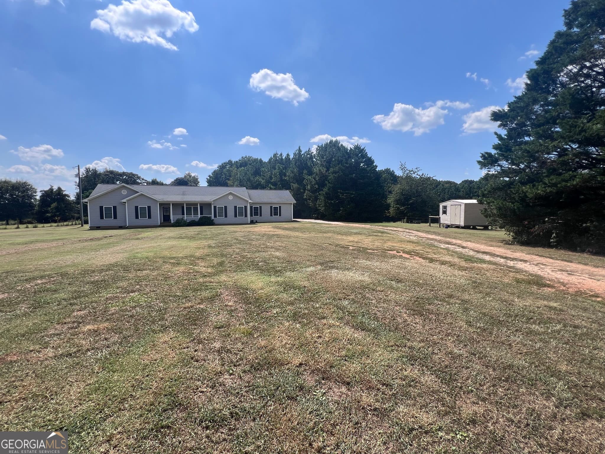 4 bedroom, 2 bathroom, 1,983 sq ft single family residence for rent at 135 Hunt Road, Martin, GA 30557 for $2,150 a month — photo 4